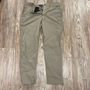 Banana Republic Slim Fit Pant